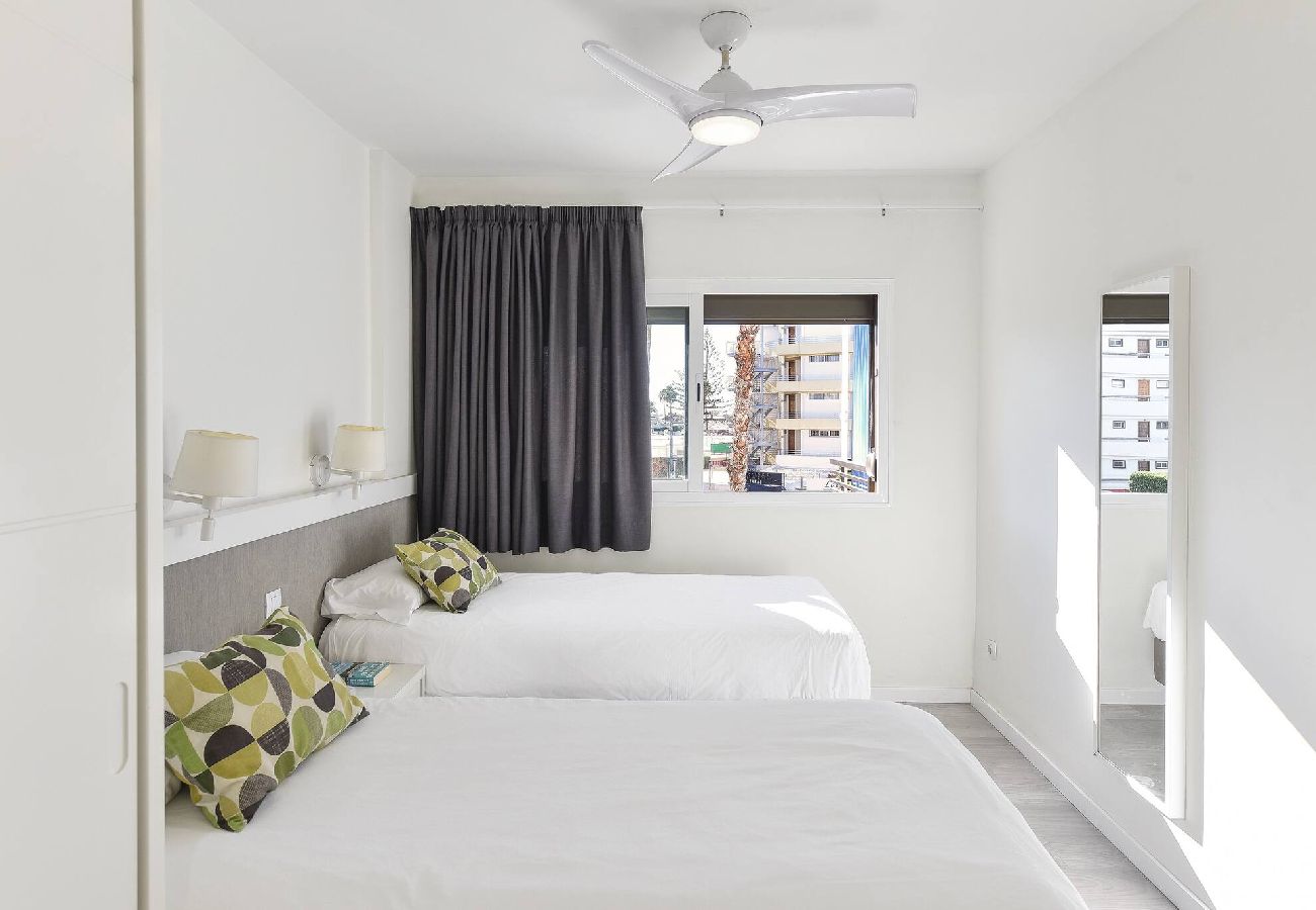 Apartment in Playa del Ingles - Iguazu 2-212